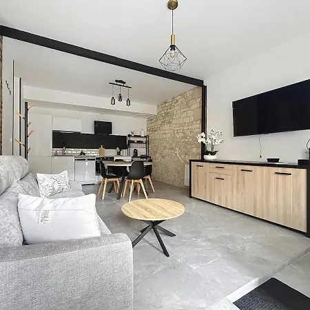 Le Grainetier - 5 Min De La Gare Apartment